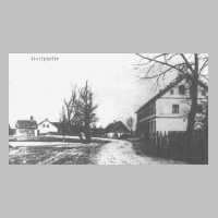 080-0007 Diese alte Postkarte gibt eine Dorfpartie wieder.jpg